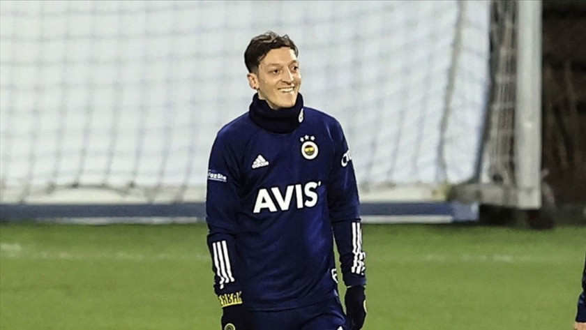 Fenerbahçe'nin 10 numarası Mesut Özil İstanbul'a veda mı ediyor?