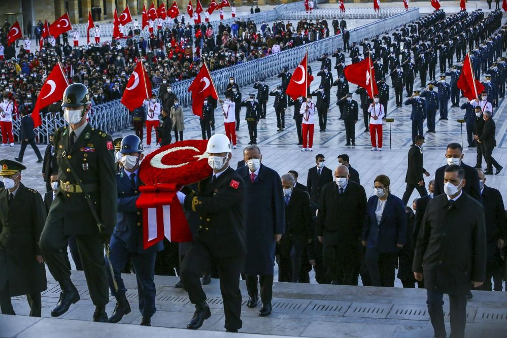 Cumhurbaşkanı Erdoğan ve devlet erkânı Ata'nın huzurunda - Sayfa 4