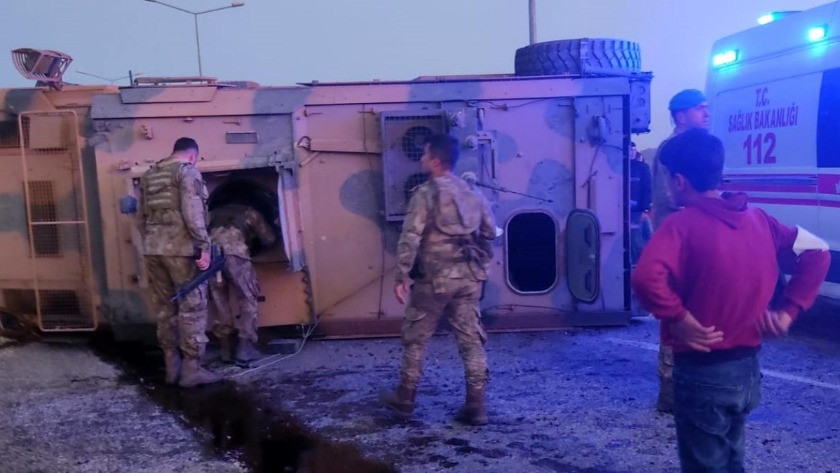 Siirt'te zırhlı askeri araç devrildi