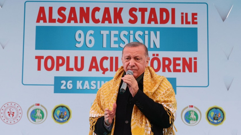 Erdoğan: Bizi ekonomi programımızdan geri döndüremeyecekler