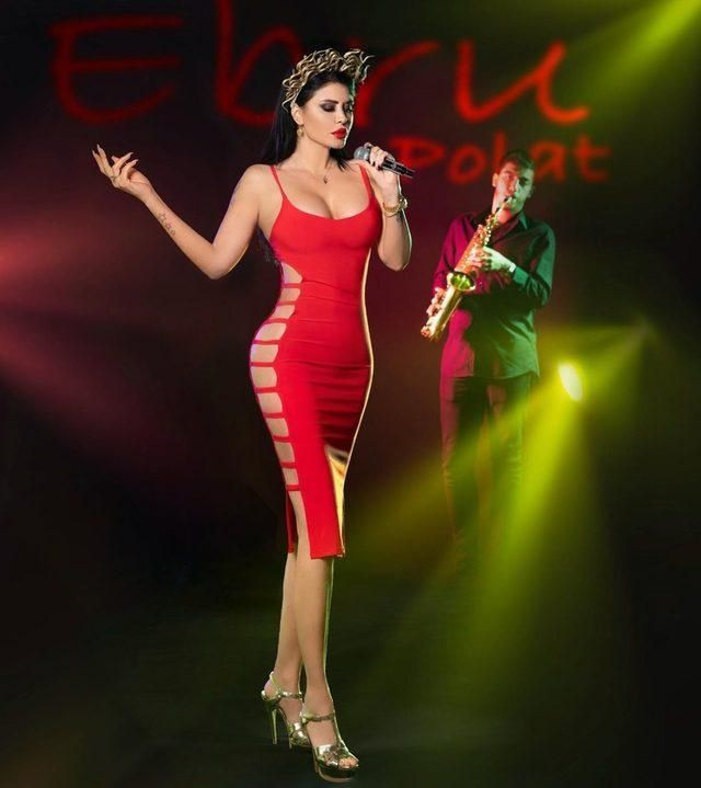 Ünlü şarkıcı Ebru Polat deri taytı sosyal medyada olay oldu! - Sayfa 4