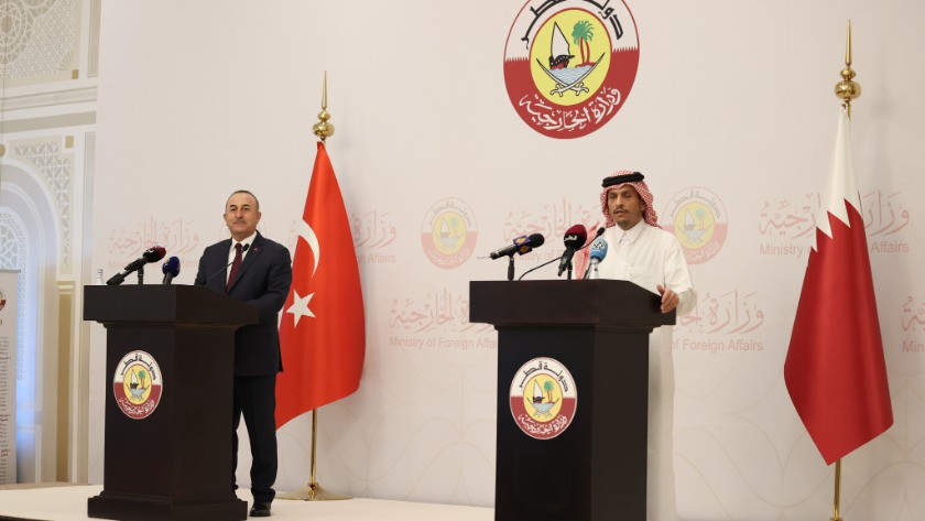 Çavuşoğlu: Katar'a Türkiye'ye para göndermesi için gelmedik