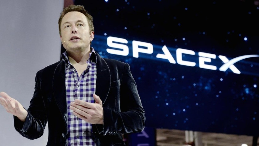 Elon Musk 'beyin çipi' projesi Neuralink için tarih verdi