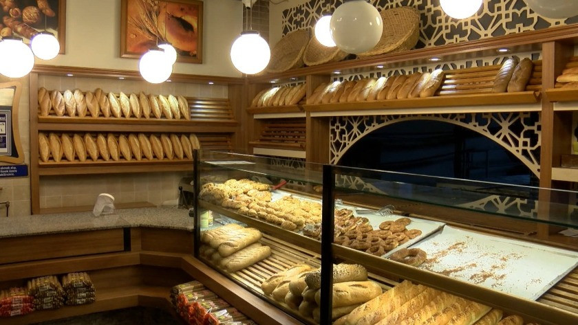 İstanbul'da ekmeğe yine zam! 220 gram ekmek 3.5 TL'den satılmaya başlandı