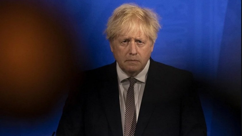 Başbakan Johnson'ın Covid-19 kısıtlamalarını ihlal ettiği iddia edildi
