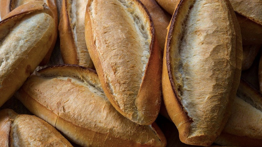 Muhittin Böcek'ten Antalya için ucuz ekmek müjdesi