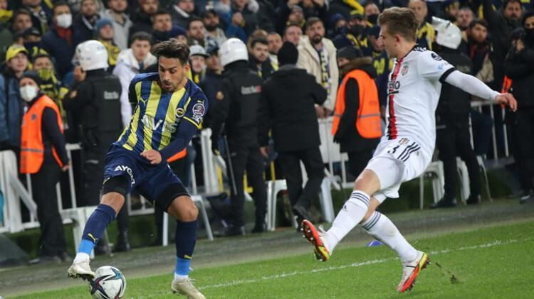 Spor yazarları  Fenerbahçe-Beşiktaş derbisini değerlendirdi! İşte o yorumlar... - Sayfa 1