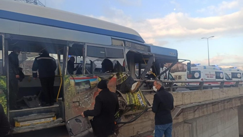 Ankara'da halk otobüsü kaza yaptı! Çok sayıda yaralı var