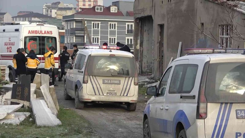 Arnavutköy’de üzerine su deposu düşen kişi hayatını kaybetti