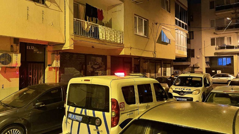 İzmir karabağlar'da oğlu tarafından bıçaklanan kadın hayatını kaybetti