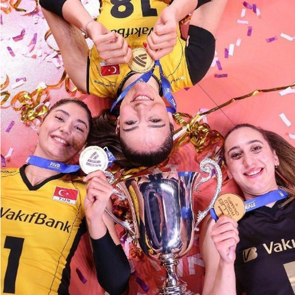 Ünlü voleybolcu Zehra Güneş’in sevgilisi Eren Dişli'den flaş hamle! - Sayfa 4