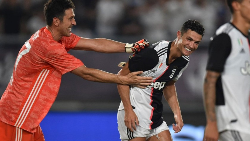Buffon: Juve'de oyuncular Ronaldo'ya hazır değildi