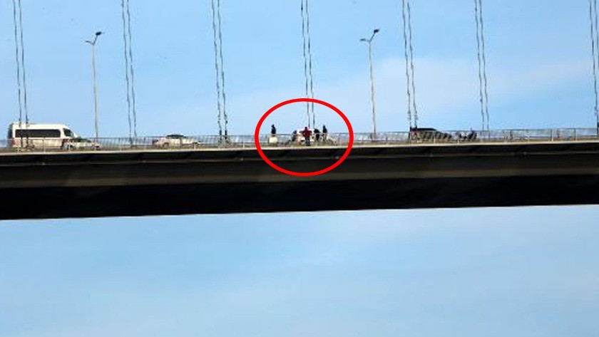 15 Temmuz Şehitler Köprüsü'nde intihar girişimi...