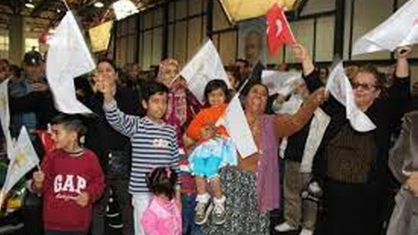 CHP Genel Başkanı Kılıçdaroğlu, Roman vatandaşlarla buluştu