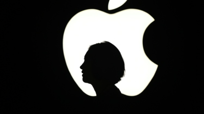 Apple’ın CEO’su Tim Cook’un 2021 yılı kazancı dudak uçuklattı