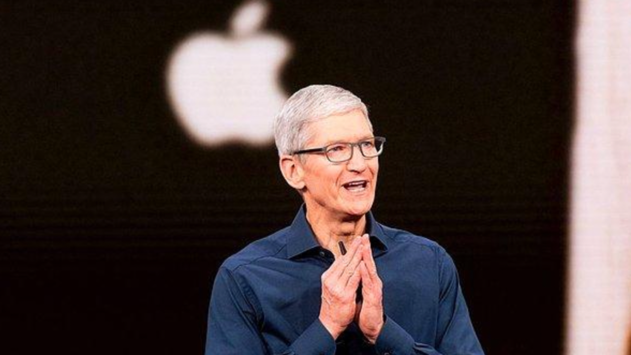 Apple’ın CEO’su Tim Cook’un 2021 yılı kazancı dudak uçuklattı - Sayfa 1