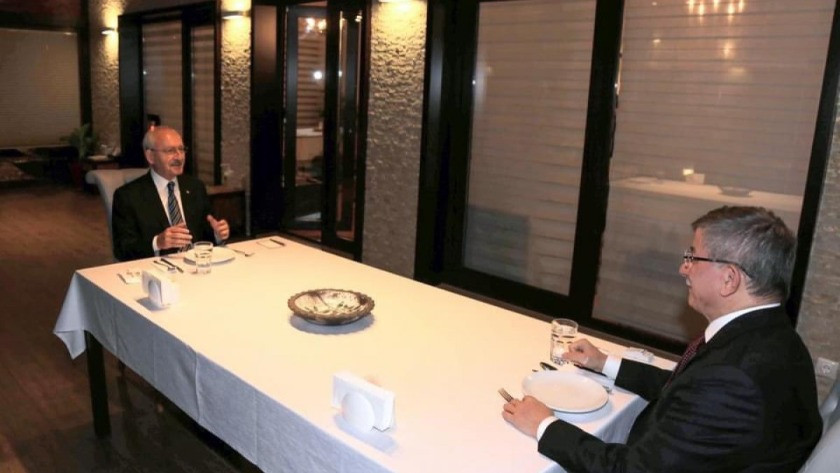 Kemal Kılıçdaroğlu ile Ahmet Davutoğlu akşam yemeğinde bir araya geldi