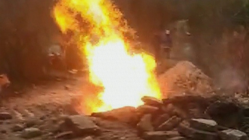 Kocaeli'de doğal gaz boru hattı patladı! Her yer alev içinde kaldı