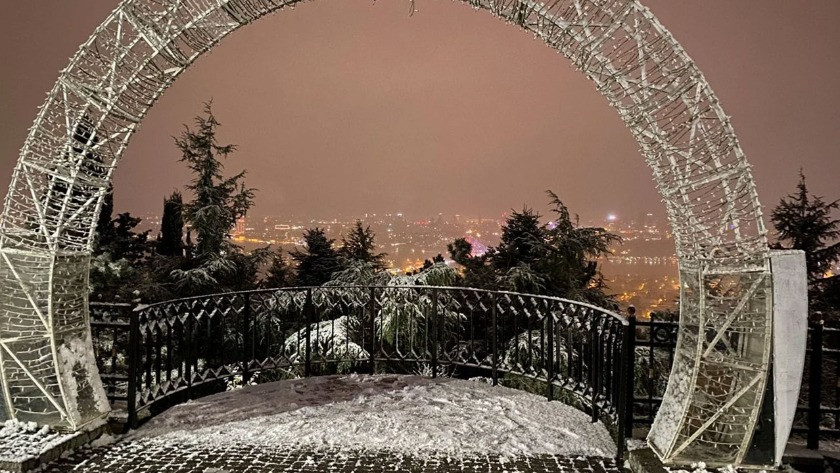 Meteoroloji uyarmıştı! İstanbul'da kar yağışı başladı