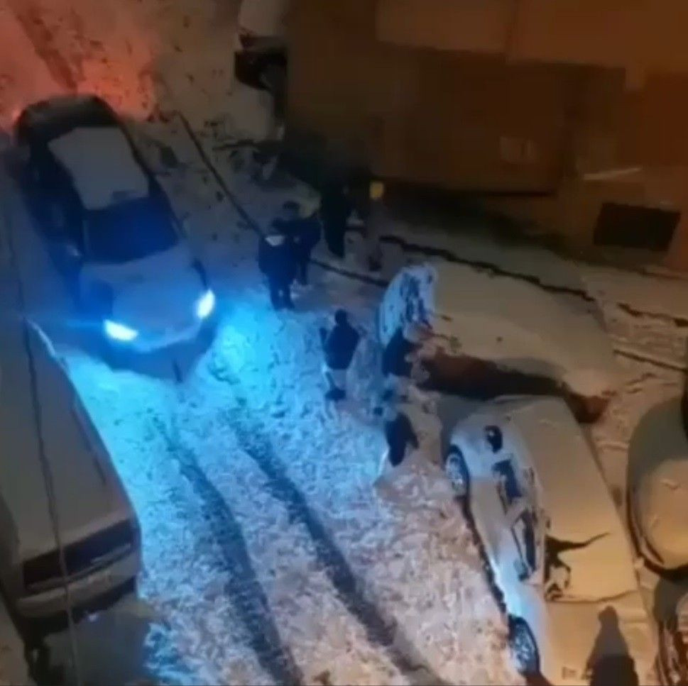 İstanbul'da kar kazaları kamerada - Sayfa 1