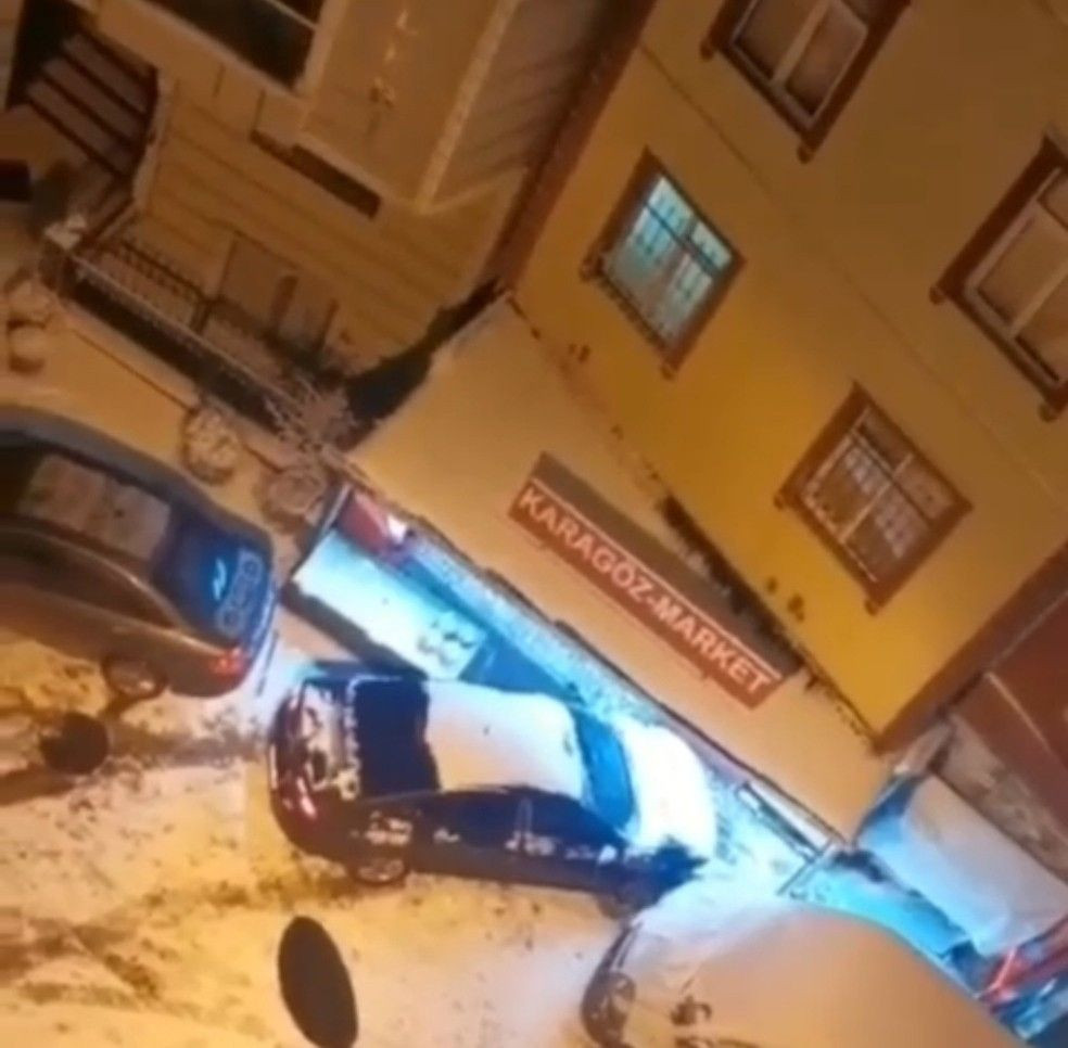 İstanbul'da kar kazaları kamerada - Sayfa 3