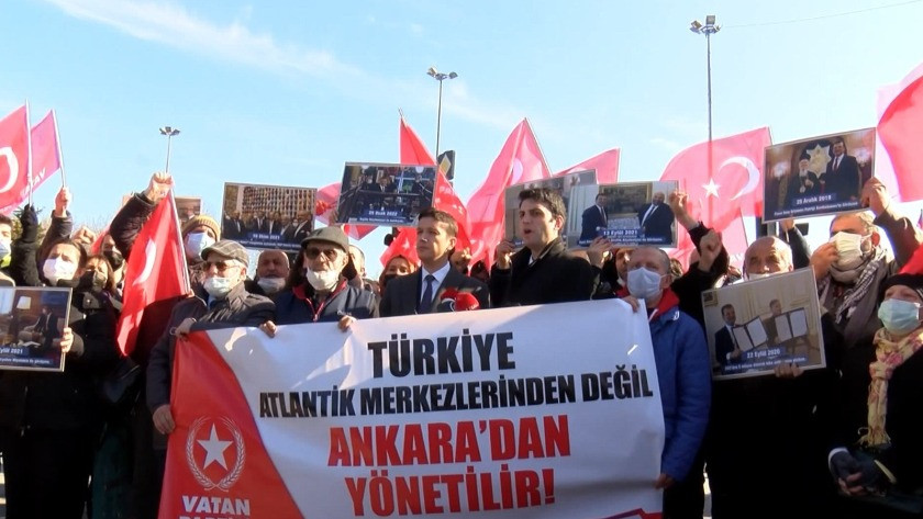 Vatan Partisi İBB önünde İmamoğlu'nu protesto etti