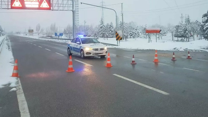 Konya-Antalya kara yolu tüm araçlar için trafiğe kapatıldı