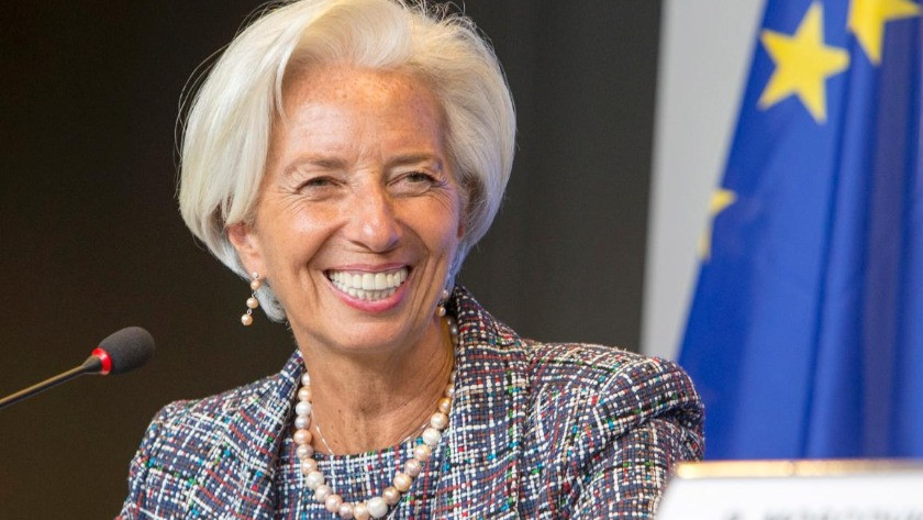 Lagarde: Faiz artırmak ekonomiye zarar verir