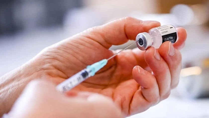 30 günlük bebeğe Covid-19 aşısı yapan sağlık ekibine soruşturma engeli