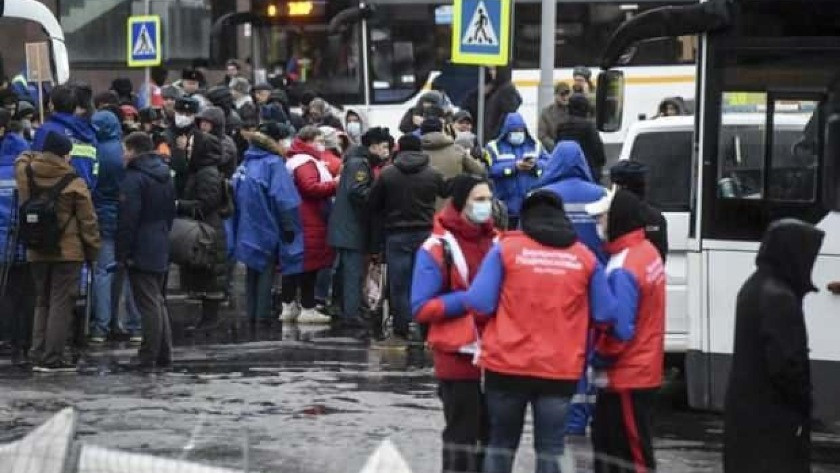 Donbas'tan Rusya tarafına geçenlerin sayısı 100 bine dayandı