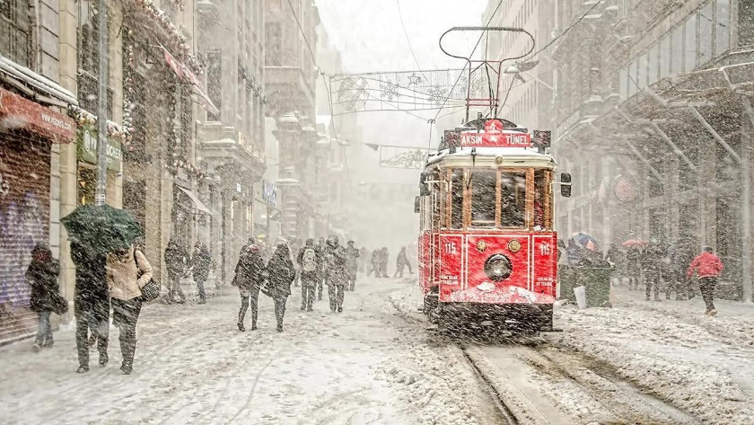 İstanbul'a kar geri geliyor! Hava bir anda soğuyacak