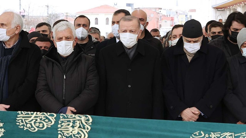 Cumhurbaşkanı İbrahim Halit Çizmeci’nin cenaze törenine katıldı