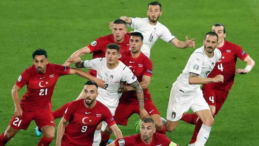 Türkiye- İtalya maçını yönetecek hakem belli oldu