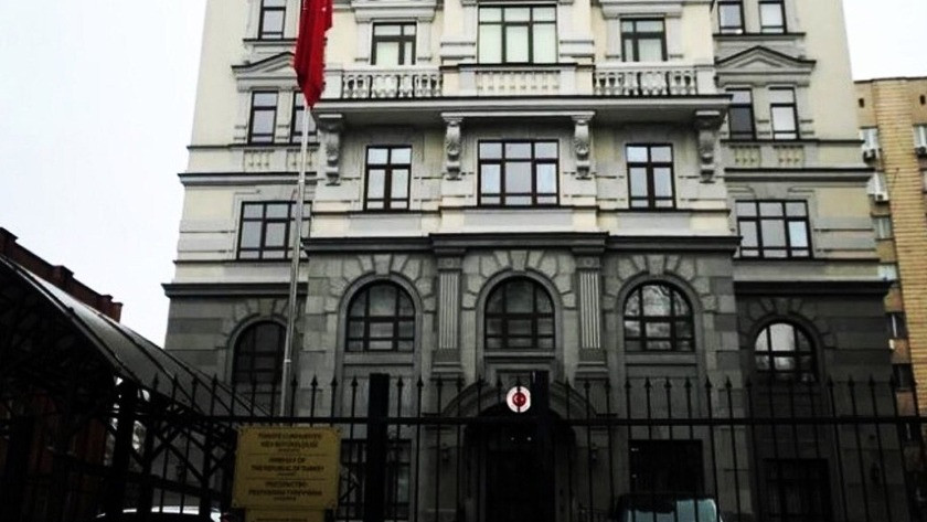 Türkiye'nin Kiev Büyükelçiliği tekrardan Kiev'e geri döndü