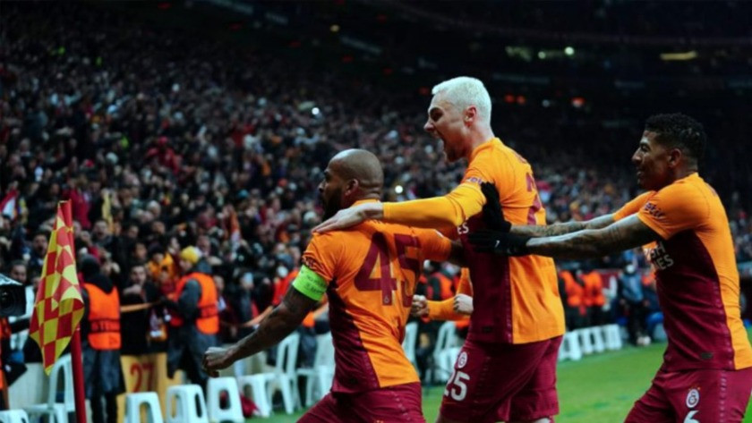 Galatasaray , Yeni Malatyaspor engelini 2 golle aştı!