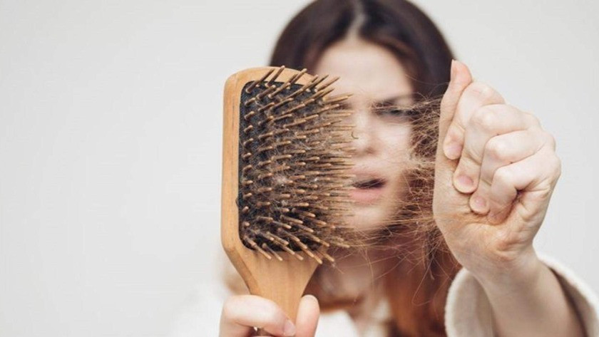 Saç dökülmesini önlemenin 4 mucizevi yolu!