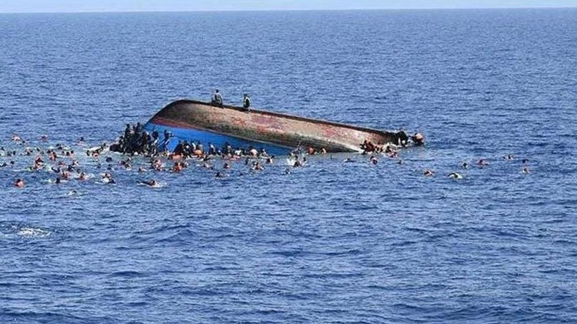 Tunus açıklarında 4 göçmen teknesi alabora oldu! Çok sayıda ölü...