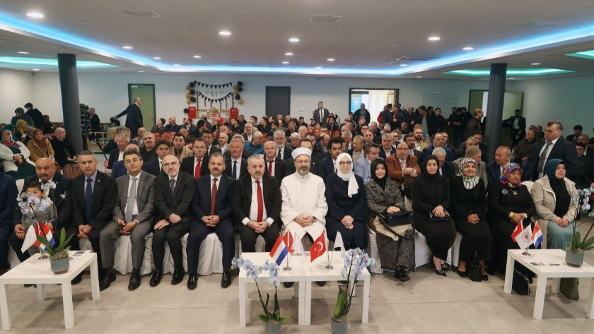 Diyanet İşleri Başkanı Ali Erbaş, Hollanda'da cami açılışına katıldı