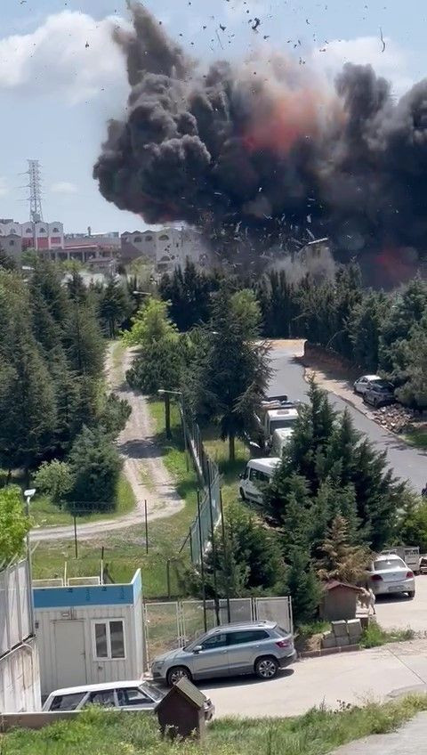 Tuzla’daki fabrikada patlama anı kamerada - Sayfa 4