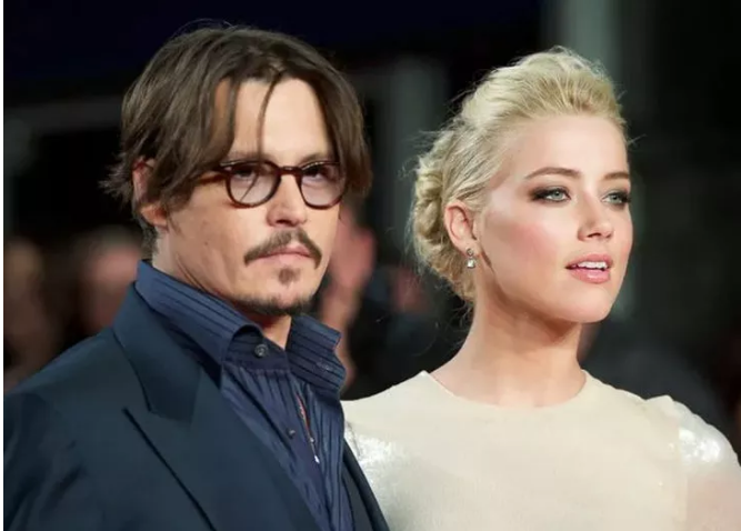 Johnny Depp ,Amber Heard'in Elon Musk ve Cara Delevingne ile üçlü ilişki kaydını mahkemeye sundu - Sayfa 1