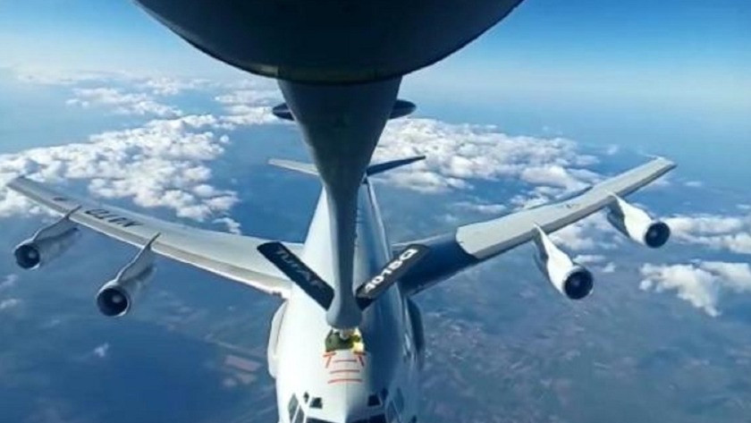 NATO uçağına Türkiye'den havada yakıt ikmali yapıldı