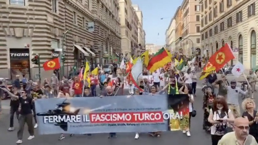 İtalya'da PKK destekçileri Roma'nın göbeğinde yürüyüş düzenledi