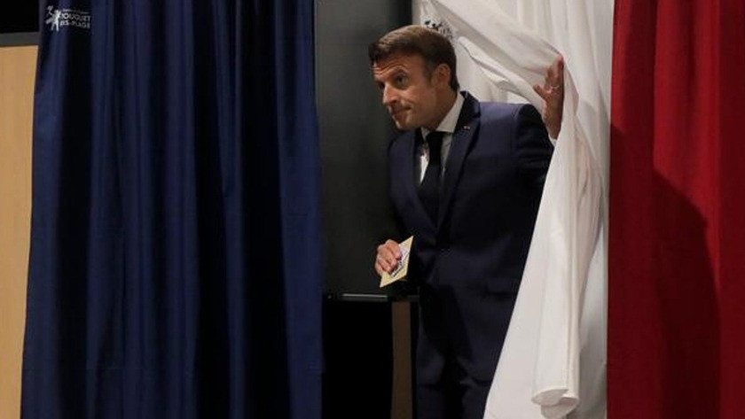 Fransa seçimlerinde 30 yıl sonra bir ilk yaşandı