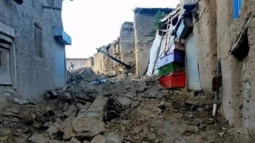 Afganistan'da şiddetli deprem... Yüzlerce ölü ve yaralı var