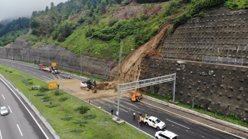 Korkutan toprak kayması! Bolu Dağı Tüneli trafiğe kapatıldı!