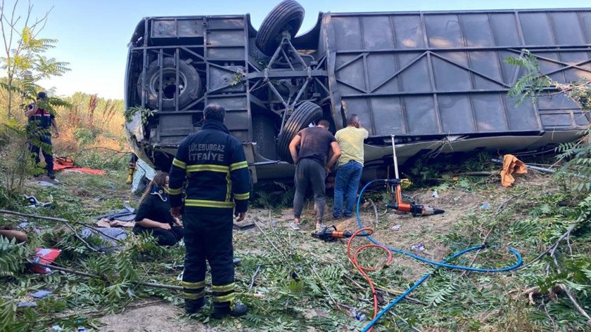 Bodrum'a giden yolcu otobüsü devrildi: 6 kişi öldü, 25 kişi yaralandı!