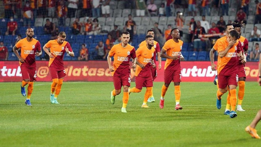 2022-23 Sezonu işte Galatasaray'da gelen ve giden futbolcular...
