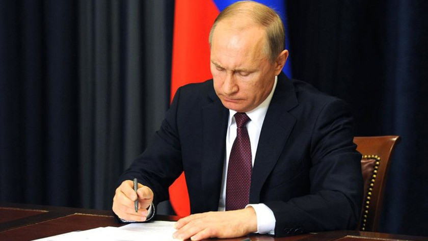 Putin'den çok önemli hamle! Ukraynalılar için o kararı imzaladı