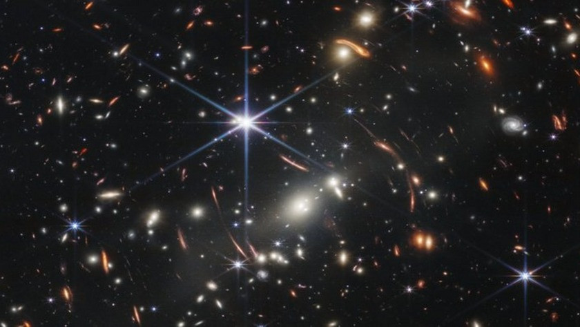 NASA, tarihe geçecek James Webb teleskobu görüntüsünü paylaştı!