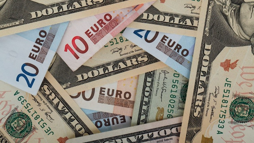 2002'den beri ilk kez Dolar ve Euro eşitlendi!